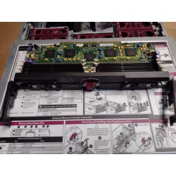 HP PROLIANT SERVER DL580 G2 / 2 x 2.5 GHZ / CD / FLoppy