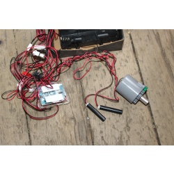 KNEX Motor / Battery Pack AND 2 Motion/Light Sensors From Store Display Knex