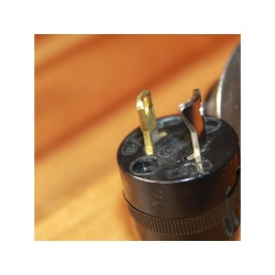 ANTIQUE VINTAGE TURN & PULL HART-LOCK PLUG ENDS 63762