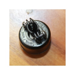 ANTIQUE VINTAGE TURN & PULL HART-LOCK PLUG ENDS 63762