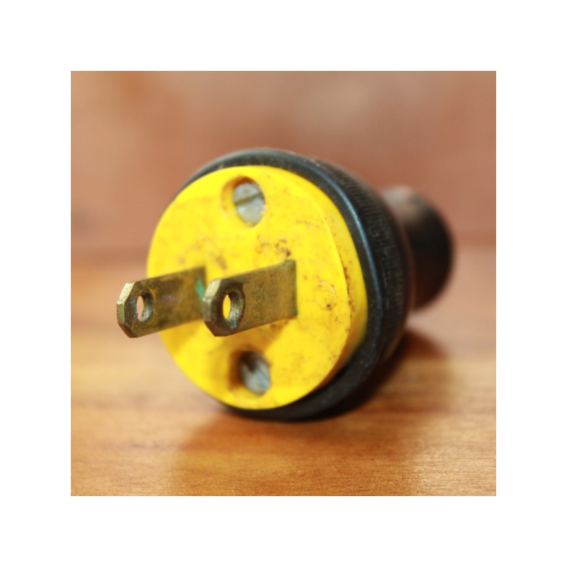 ANTIQUE VINTAGE PLUG END 63779