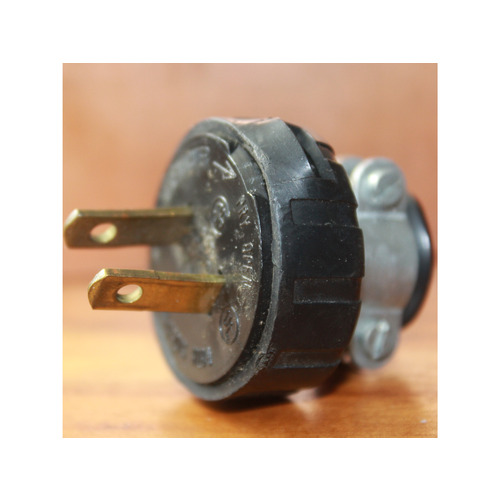 ANTIQUE VINTAGE PLUG END 63801