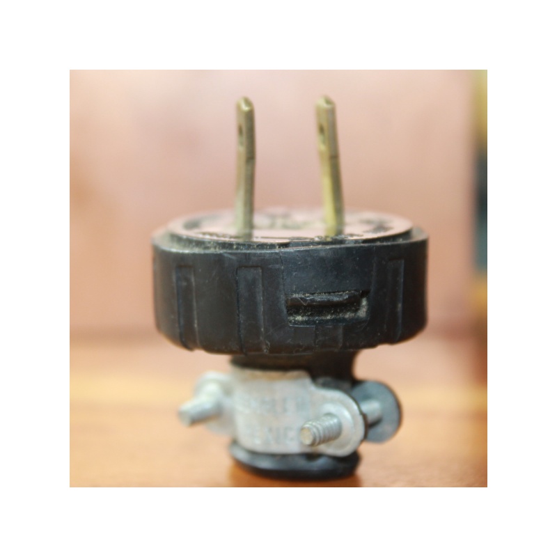 ANTIQUE VINTAGE PLUG END 63801