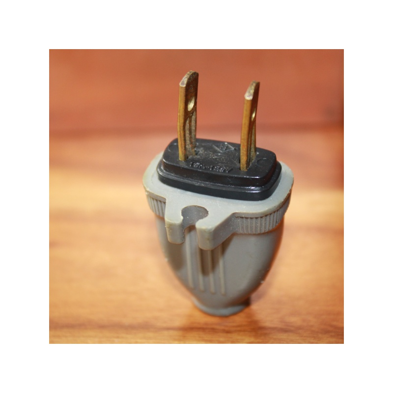 ANTIQUE VINTAGE PLUG END 63803