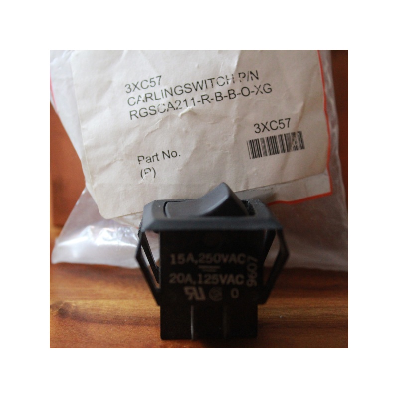 SWITCH CURVETTE CARLING 3xc57 20A 125V, 15A 250V RGSCA211-R-B-B-O-XG