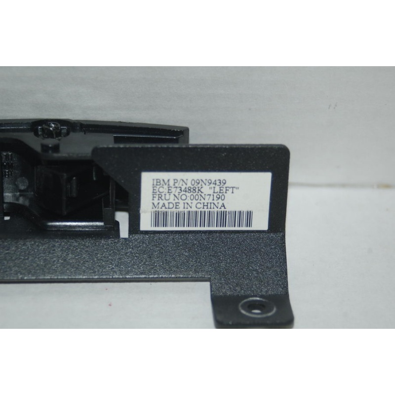 09N9439 IBM LEFT EIA FLANGE FOR XSERIES/NETFINITY 6000R EC: E73488K FRU: 00N7190