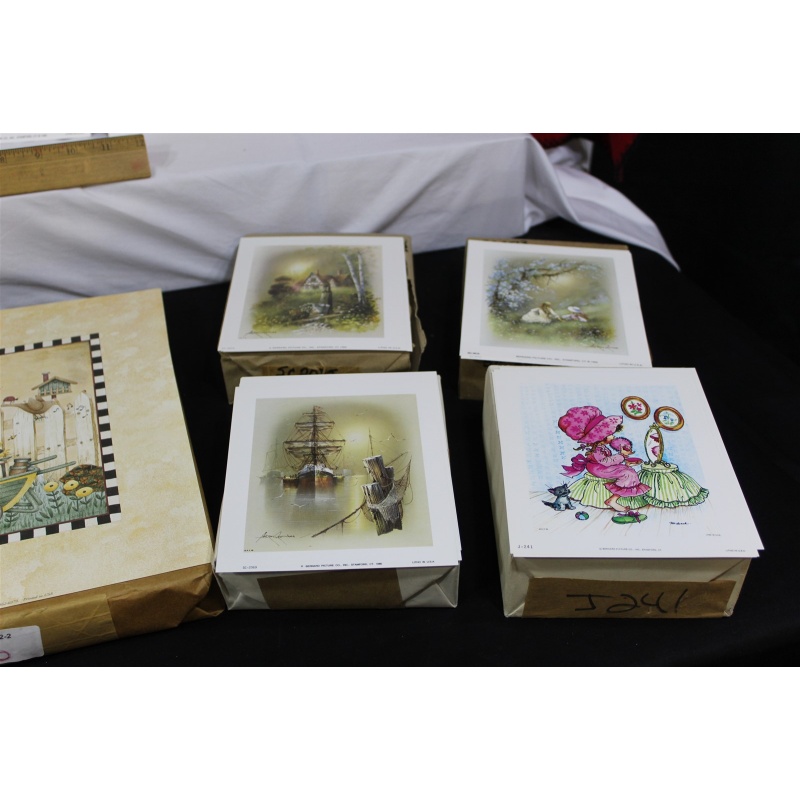 Lot of 2000 ART Prints Various Sizes Lot #7333