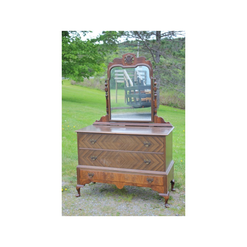 Vintage BERKEY & GAY Furniture 3 Drawer DRESSER WITH MIRROR - 48" x 22.5" x 75"