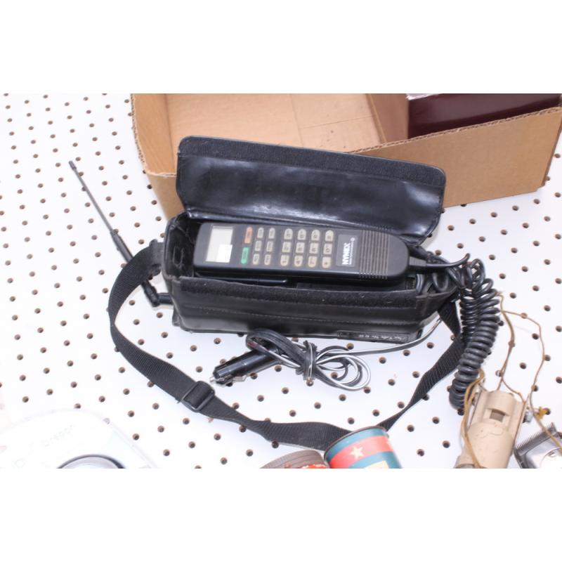 Early Audiovox Cellular Phone Brick - Nynex Mobile Comm Orig. Bag & Charger