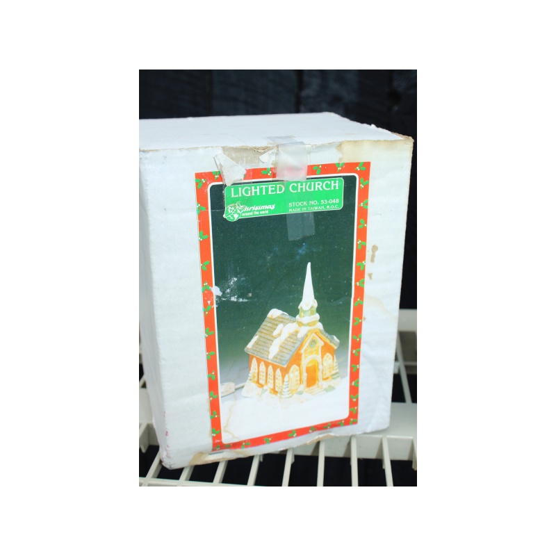 6 Heartland Valley Village Christmas house & church limited edition collectible