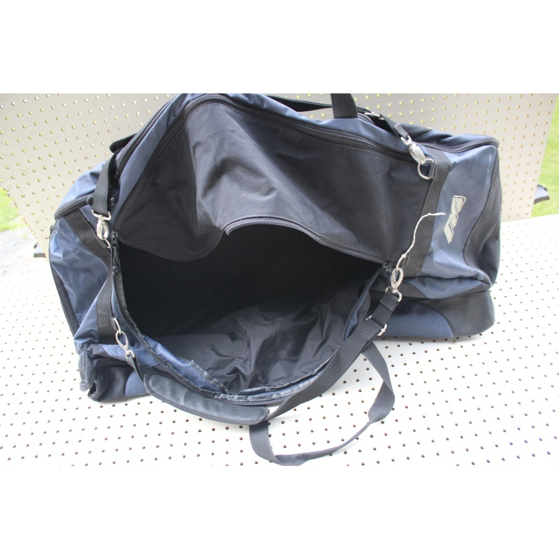 Very Large Mizuno Baseball - Softball - Football - Hockey - Sports Bag