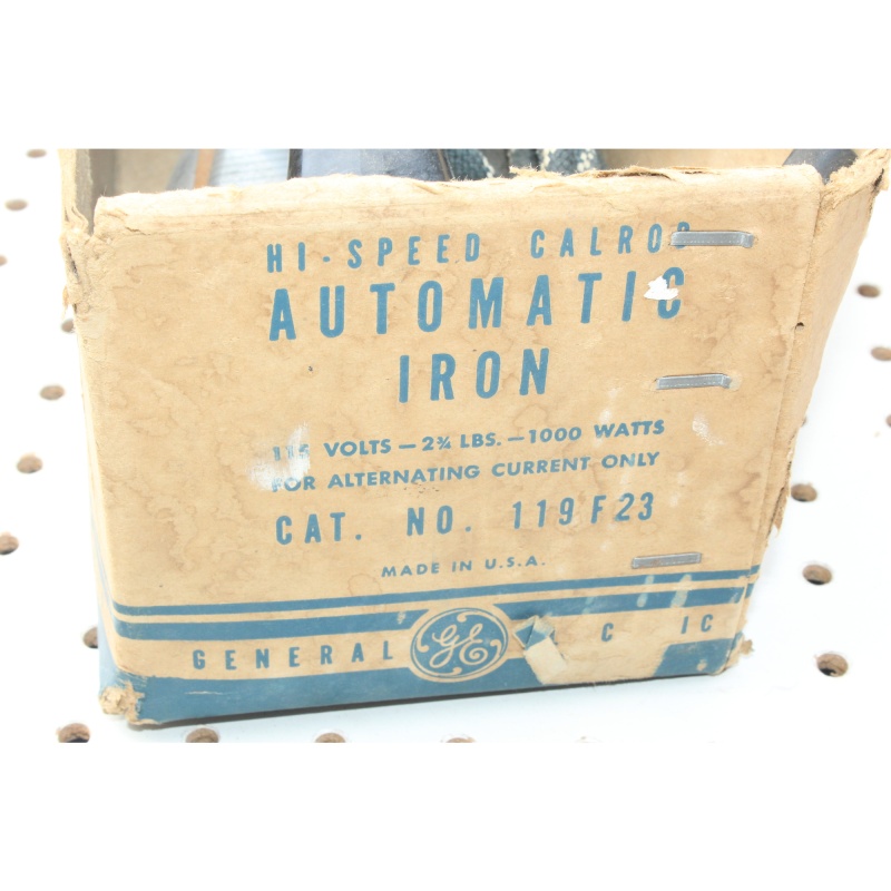  Vintage GE General Electric Automatic Calrod AC Iron Model 119F23 W/Box!