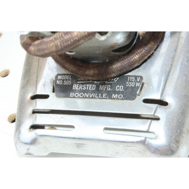  VINTAGE Fostoria Bersted ELECTRIC IRON Wood Handle 505 Lightning - w/ G.E. Box