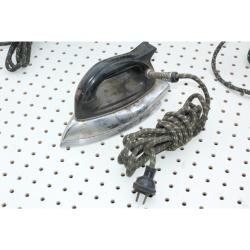  Vintage 1940s Sunbeam Model A-4 "Ironmaster" Iron Bakelite Handle & Fabric Cord