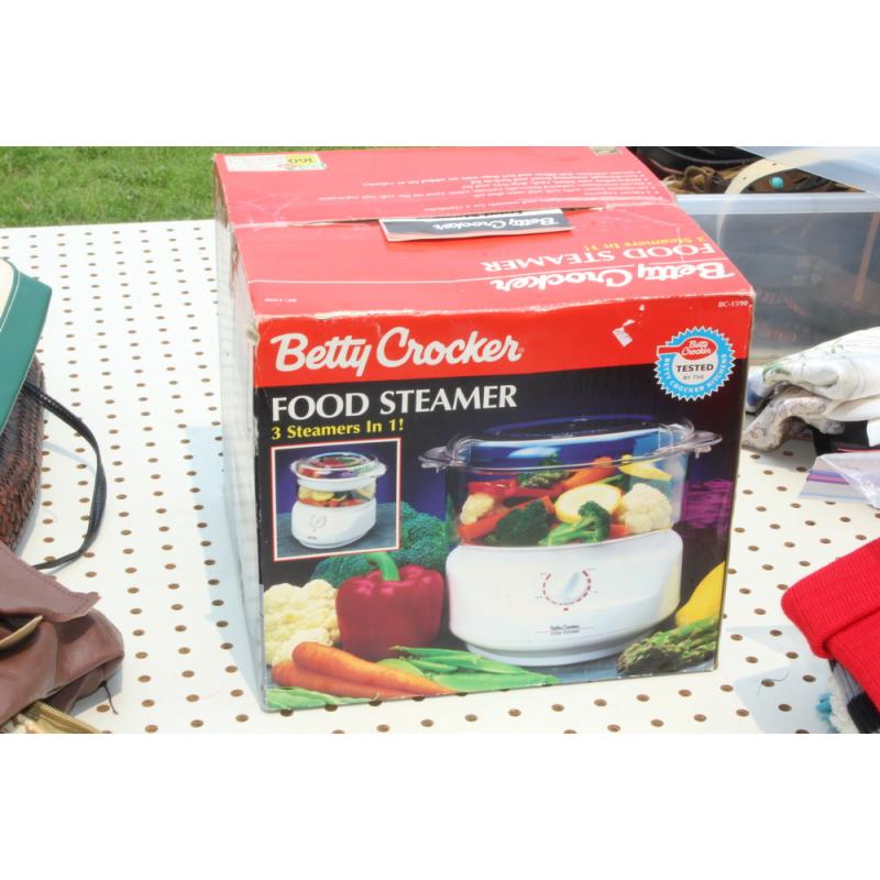 Betty Crocker 3 Quart 3 in 1 Food Steamer BC-1590 NEW Open Box 1990s NOS