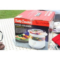 Betty Crocker 3 Quart 3 in 1 Food Steamer BC-1590 NEW Open Box 1990s NOS