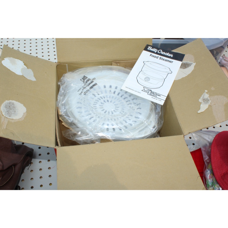 Betty Crocker 3 Quart 3 in 1 Food Steamer BC-1590 NEW Open Box 1990s NOS