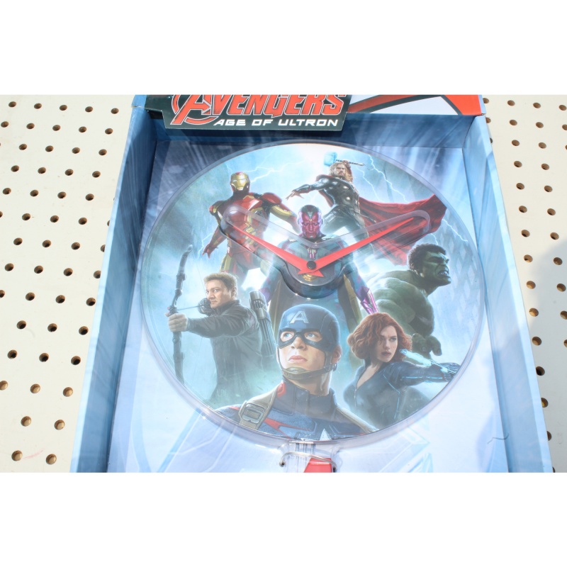 4 Pendulum Clocks Marvel Avengers: Age of Ultron 3-D Wall Clock w/ "A" Pendulum