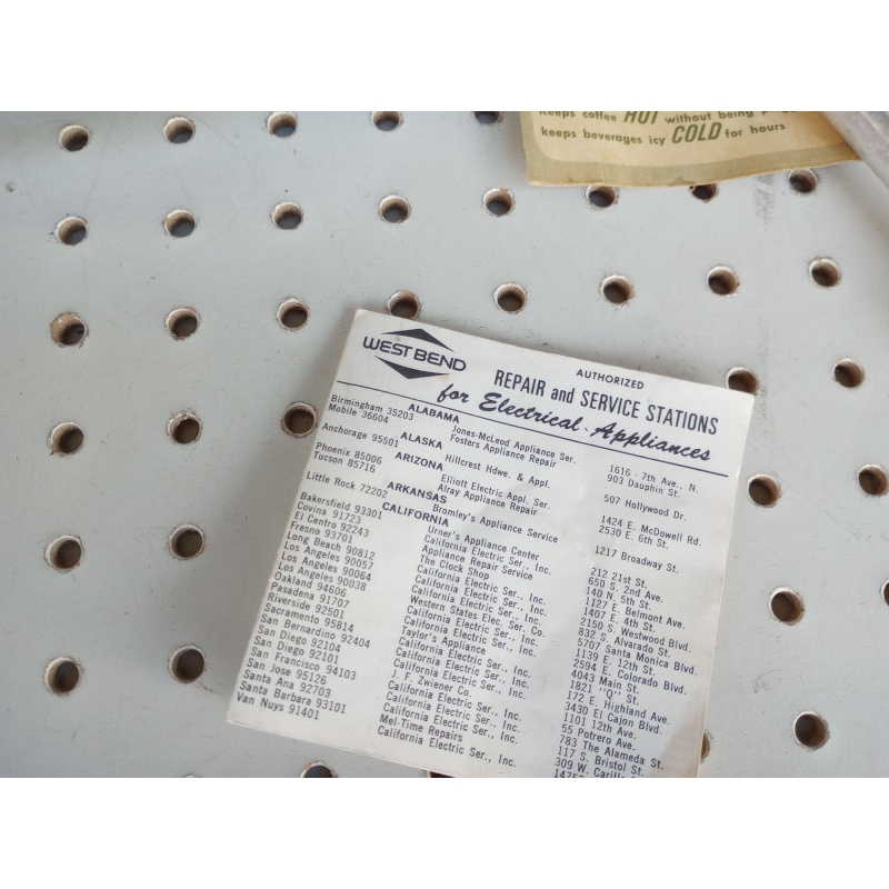 VINTAGE WEST BEND AVOCADO GREEN 30 CUP AUTOMATIC INSULATED COFFEE MAKER 33525