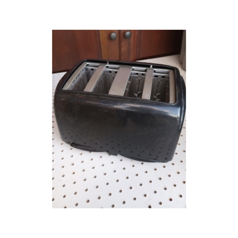 Sunbeam Wide Slot 4-Wide Slice Toaster, Black Model 3911. Slide Out Crumb Trays.