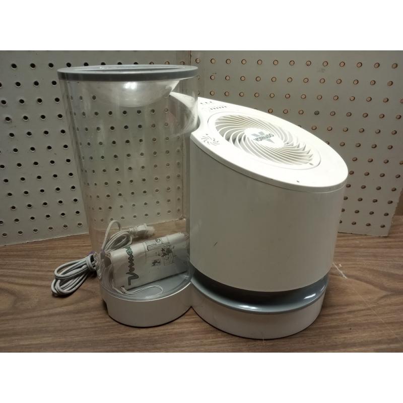 Vornado EV100 Whole Room Humidifier Natural Evaporation Auto Control 300 Sq Ft