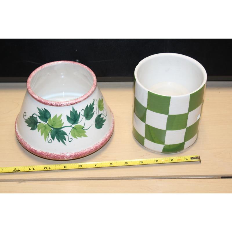 2 Piece Set Green Checkered Candle Holder And Topper 