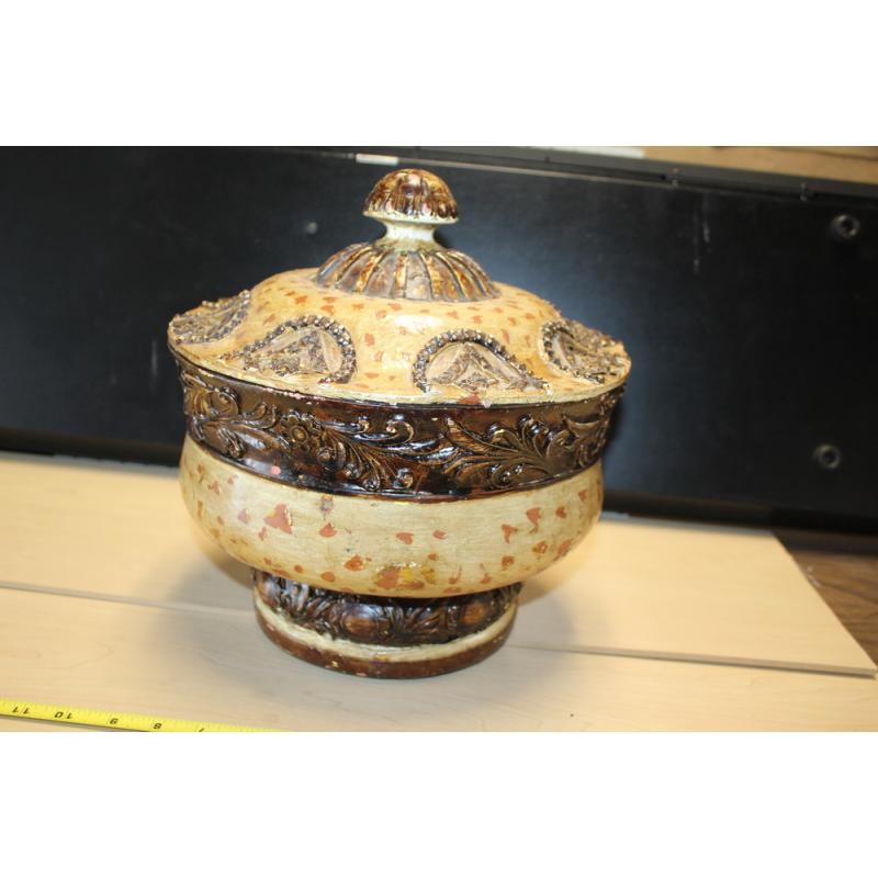 LARGE DECORCATIVE BOWL WITH LID