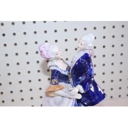  Vintage Bone China Lace MUSICAL Figurine Porcelain Victorian Couple