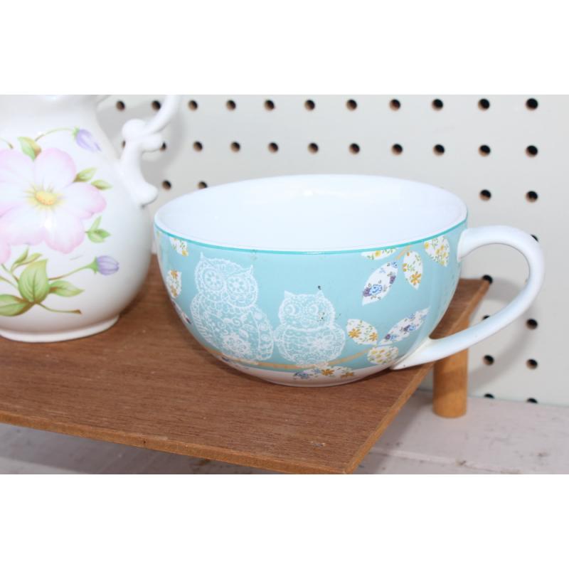 1 SMALL DECORATIVE PITCHER AND 1 LARGE TEA CUP