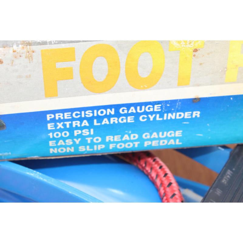Foot Pump with Pressure Gauge 