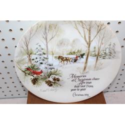 Robert Laessig Christmas Plate 1974 Winterscene Commemorative Series 10-5/8"