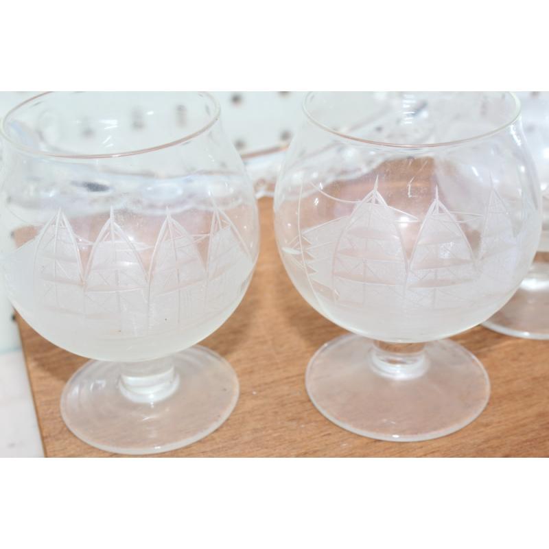 SET OF 3 SHIP STEMWARE AND SMALL GLASS TRAY