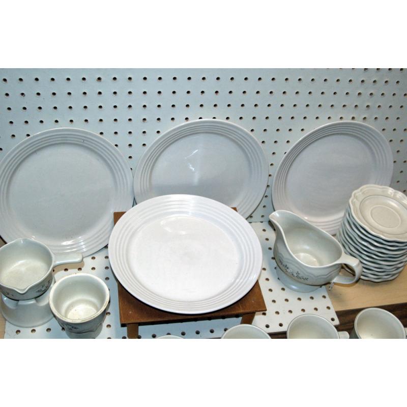 Pfaltzgraff Heirloom Vintage Dinnerware and GIBSON DINNER PLATES SOME CHIPS 