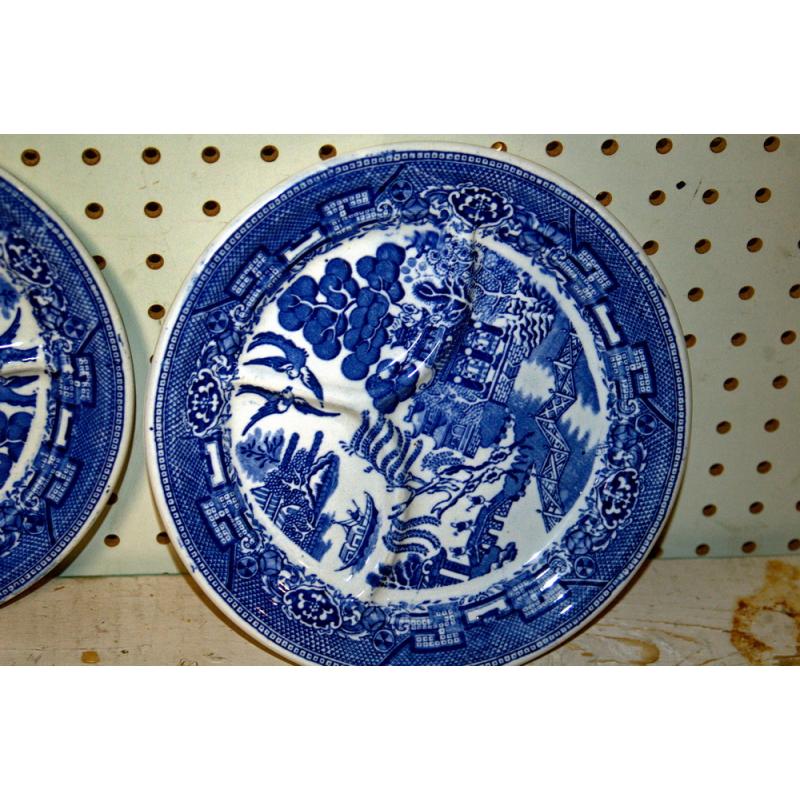 2 Blue Willow Wellsville Grille Plates Heavy Divided Restaurant