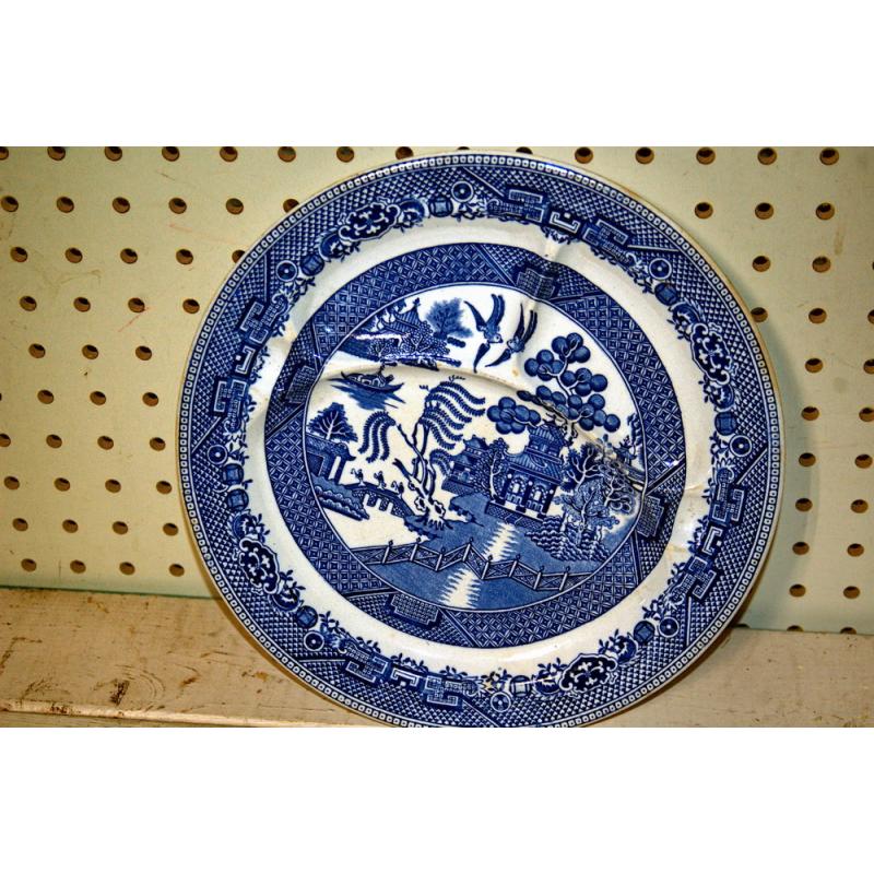 Staffordshire England BLUE WILLOW GRILL PLATE 10.75