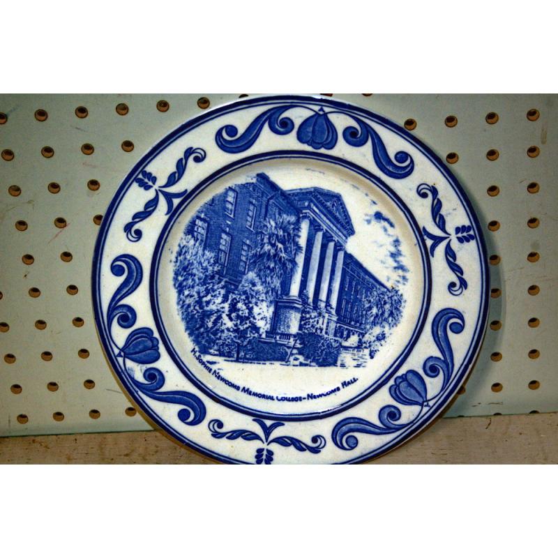 SCENES OF OLD NEW ORLEANS WHITE AND BLUE PLATE