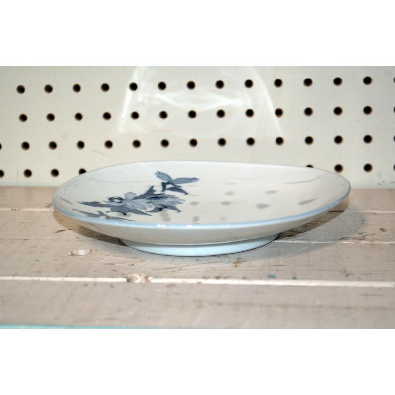 PRETTY WHITE PLATE WITH BLUE FLOWERS CAN"T MAKE OUT SIGNIATURE