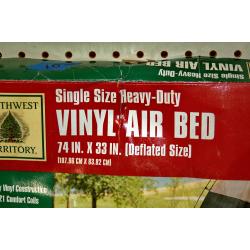 SINGLE SIZE HEAVY DUTY VINYL AIR BED