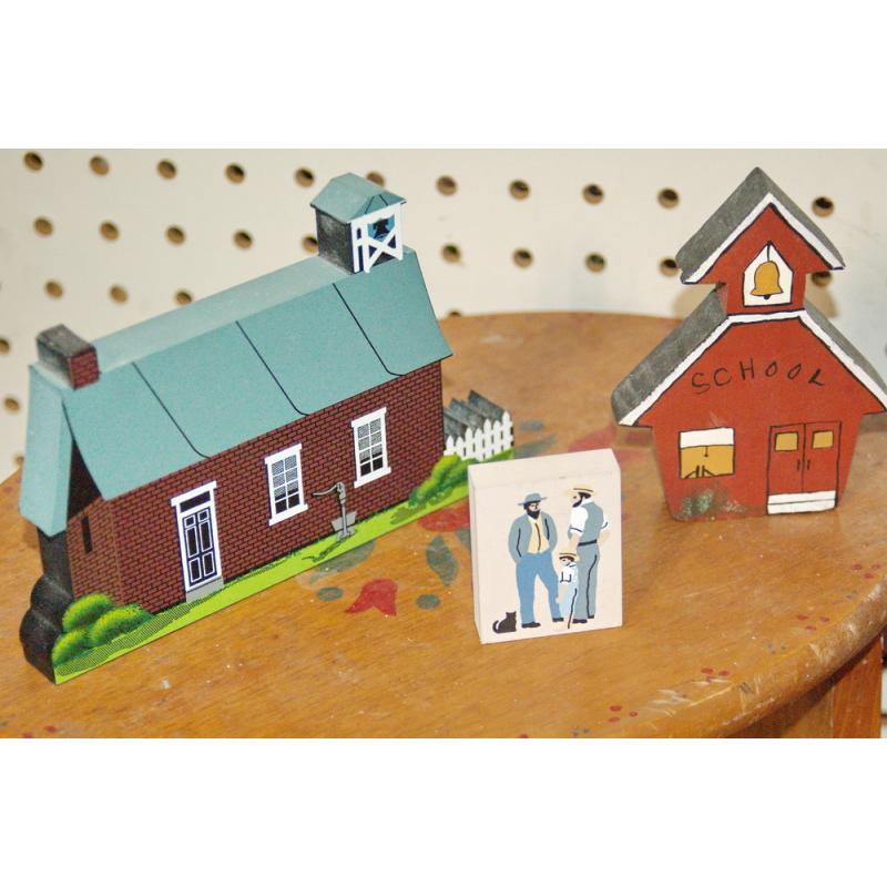 Shelia's Collectibles Wooden House Amish Roadside Stand Vintage Folk Art 5 PIECE