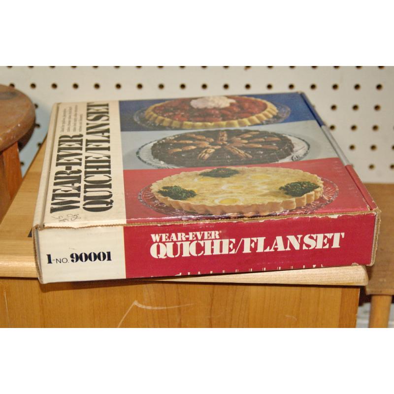 Wear-Ever Quiche Flan Set 4 Piece Tart Pan WearEver Vintage #90001 Original Box