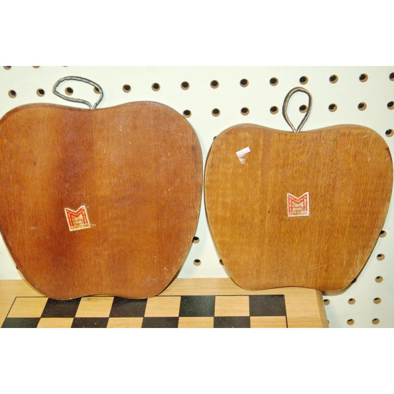 Vintage Sere Wood Apple Shaped Trivet- Set Of 3