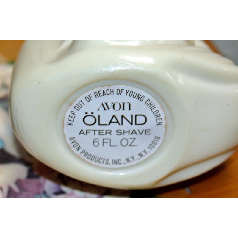 NEW FULL BOTTLE Vintage AVON Bulldog Pipe With Oland 6 oz. After Shave In Box