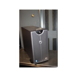 Dell PowerEdge 2600 Server Intel Xeon Powers On No HDD No OS AS-IS 65lbs 25x18x9