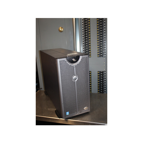 Dell PowerEdge 2600 Server Intel Xeon Powers On No HDD No OS AS-IS 65lbs 25x18x9