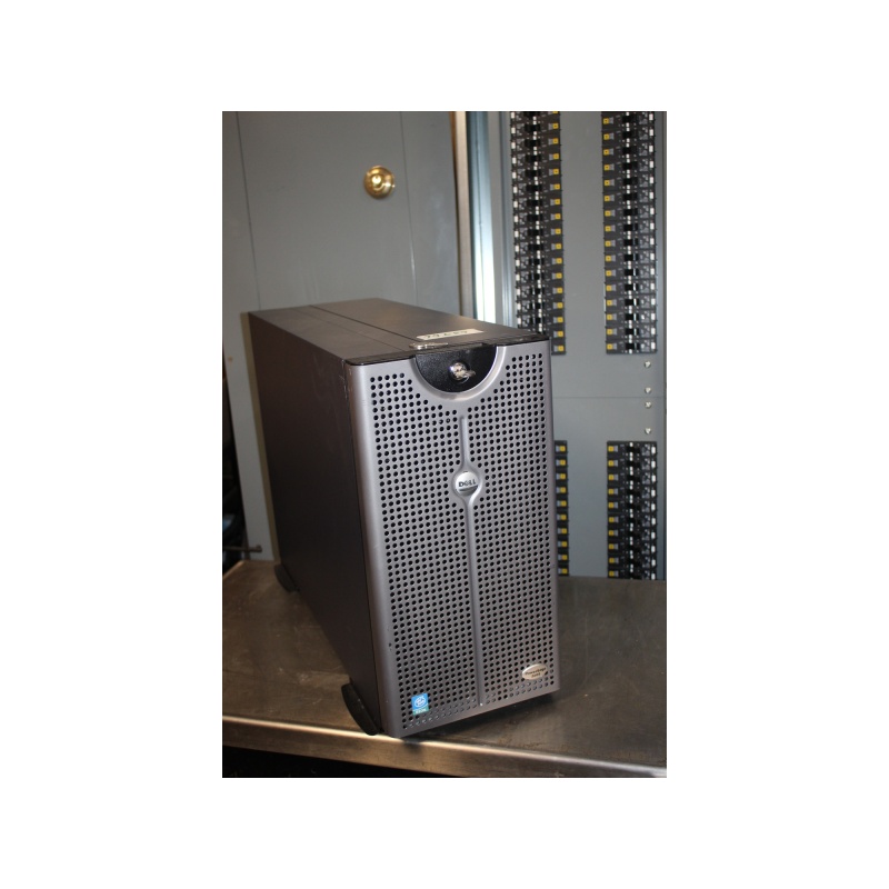 Dell PowerEdge 2600 Server Intel Xeon Powers On No HDD No OS AS-IS 65lbs 25x18x9