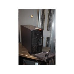 Dell PowerEdge 2600 Server Intel Xeon Powers On No HDD No OS AS-IS 65lbs 25x18x9