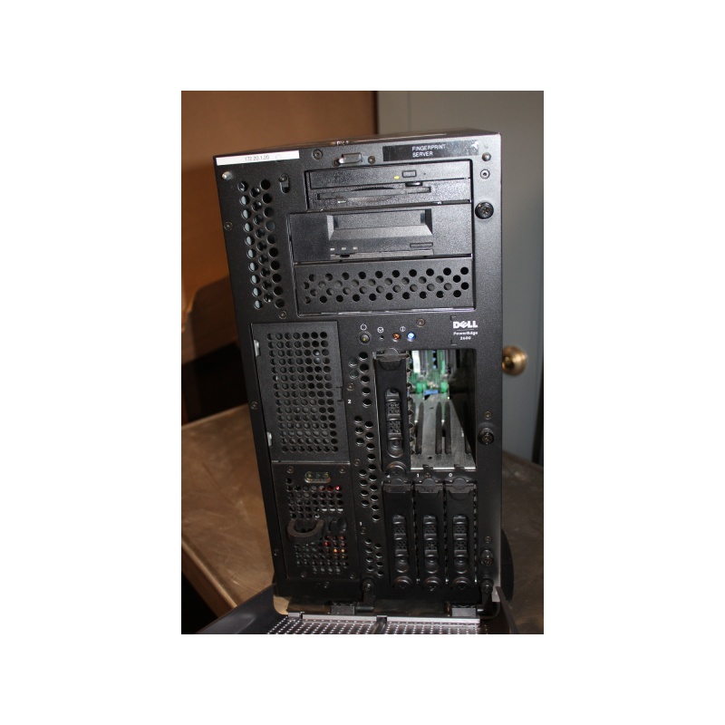 Dell PowerEdge 2600 Server Intel Xeon Powers On No HDD No OS AS-IS 65lbs 25x18x9