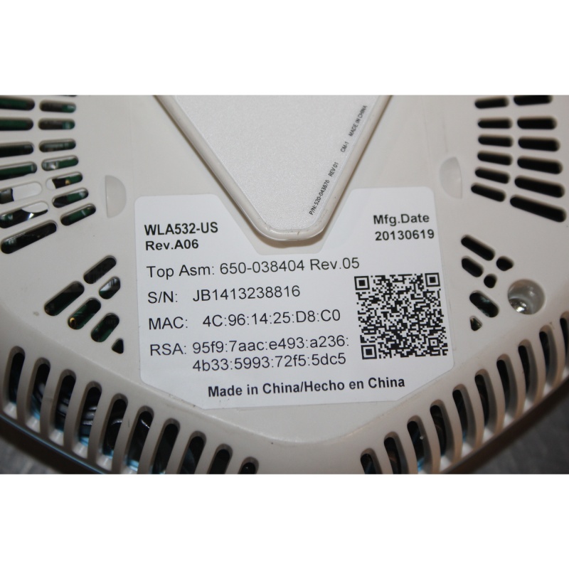 Lot of 5 pcs. of Networking Devices - Nortel - Ubiquiti Unifi - Extreme Networks