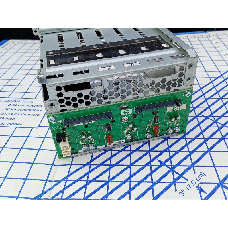 HP Proliant ML350 LFF Drive Cage + Backplane 416456-001 413986-001