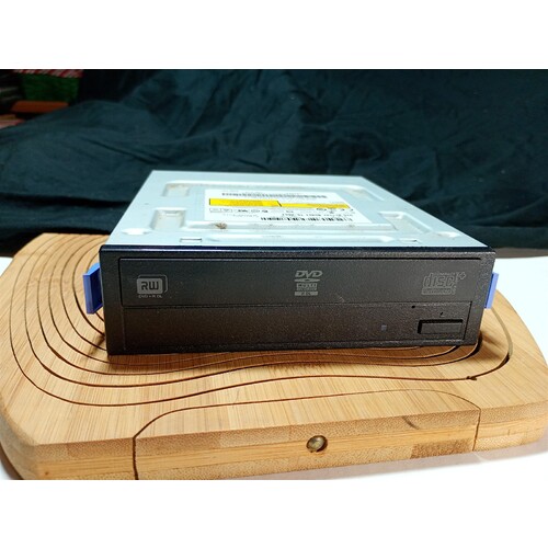 Toshiba/Samsung TS-H653G/DEWH Internal DVD RW and CD RW Drive. SATA Interface